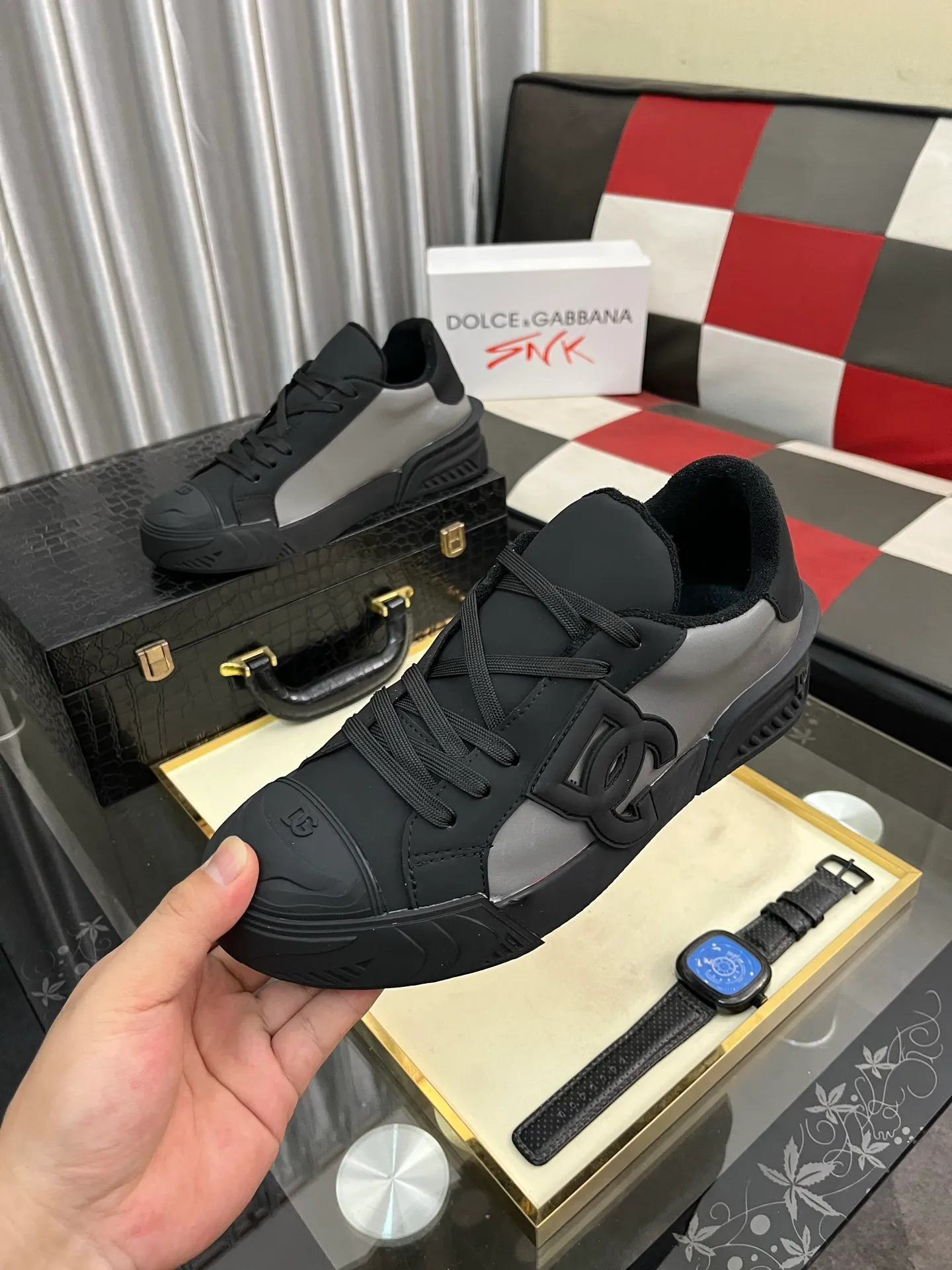 Men's shoes💰500⌚️⌚️【DG】Latest official website high-top casual, men's shoes original quality imported cowhide➕Yangli [Proud] In terms of materials and workmanship, it beats all versions on the market💕Highest quality shipments. Real photos, imported fabrics highlight the unique charm of the brand😘The shoelaces are also original custom-made👻Classic lace-up shoes are very comfortable on the feet, sizes 35-465️⃣colors available
